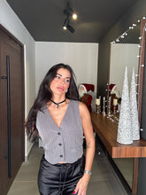 Load image into Gallery viewer, Pinstripes vest
