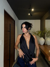 Cargar imagen en el visor de la galería, Leonela top - black
