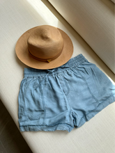 Load image into Gallery viewer, Soft denim shorts
